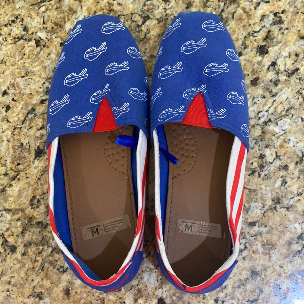 Buffalo Bills slip on shoes, size Medium (7-8)